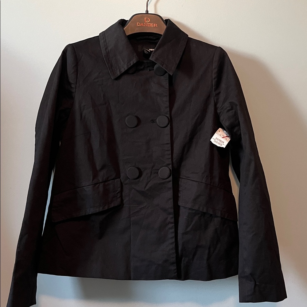 H&M NWT  trench.  12